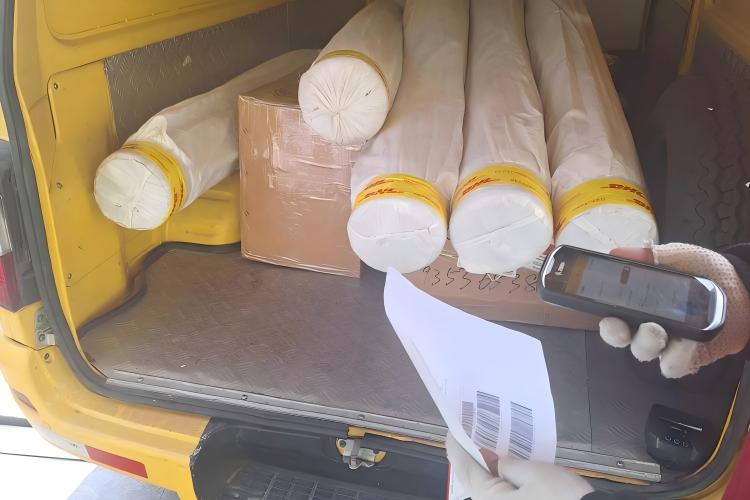 Sėkmingas aukštos kokybės antistatinio filtro audinio pristatymas Bulgarijos klientui